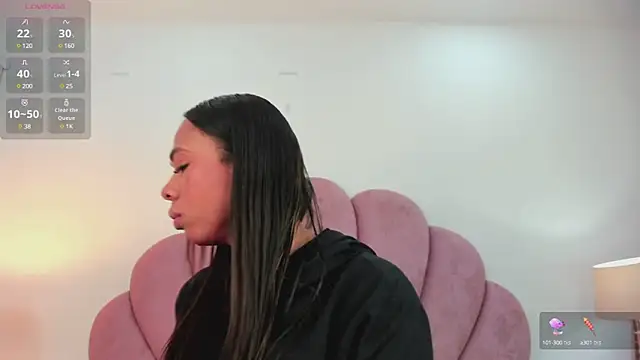Snapshot of Nicole_Paradise chatting on March 2025 12:56:02 PM Nicole Paradise online show from March 2025 12:56:02 PM
