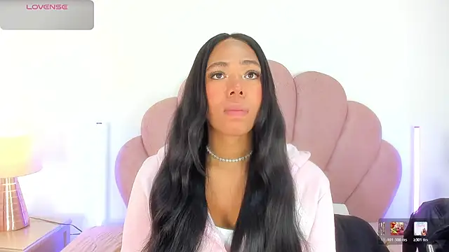 Nicole Paradise online show from May 2026 12:43:01 PM