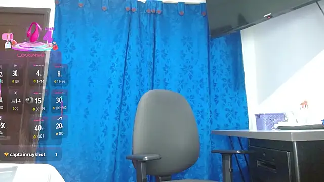 Snapshot of SophiaMeyerst chatting on September 2025 03:59:02 PM SophiaMeyerst online show from September 2025 03:59:02 PM