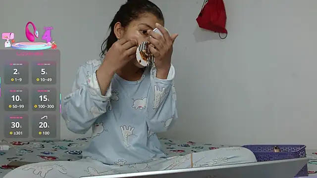 Snapshot of SophiaMeyerst chatting on September 2025 05:07:01 PM SophiaMeyerst online show from September 2025 05:07:01 PM