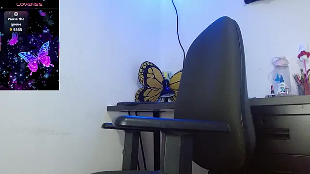 Snapshot of SophiaMeyerst chatting on November 2025 06:08:01 PM SophiaMeyerst online show from November 2025 06:08:01 PM