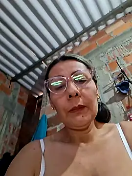 Mia-funny20 online show from June 2026 08:00:02 PM