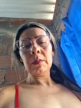 Mia-funny20 online show from June 2026 09:17:01 PM