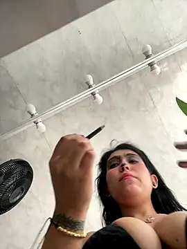 Snapshot of emma__cute__ chatting on October 2025 11:31:01 AM emma cute online show from October 2025 11:31:01 AM