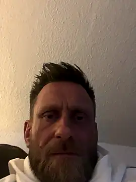 Snapshot of Bro4bro0040 chatting on November 2025 01:39:02 AM Bro4bro0040 online show from November 2025 01:39:02 AM