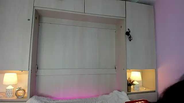 valerymeyerr online show from October 2025 04:15:01 AM