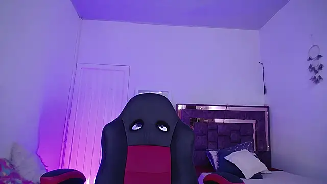 alejandrafitt online show from October 2025 04:35:01 PM