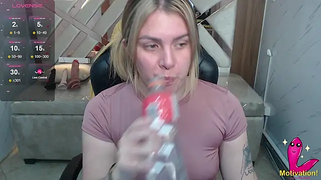 Paula b  online show from June 2026 12:50:02 PM