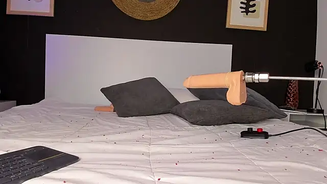 VioletPaket online show from December 2024 02:19:02 AM