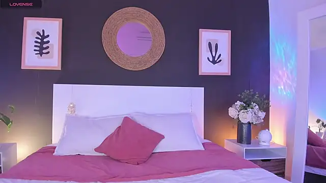 VioletPaket online show from June 2026 11:47:02 AM