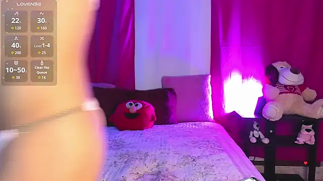 Snapshot of dan_scoott chatting on October 2025 09:04:02 PM dan scoott online show from October 2025 09:04:02 PM