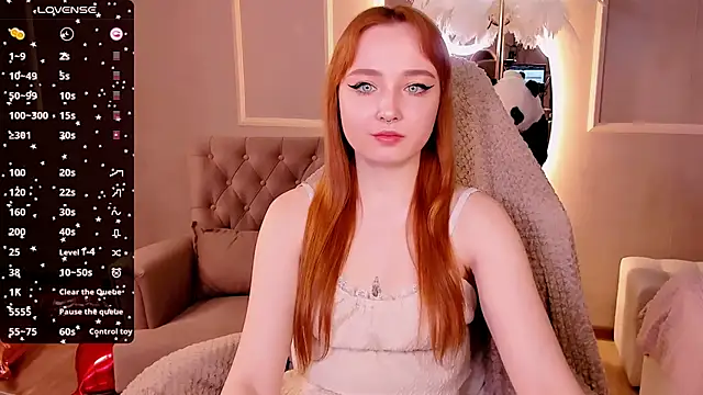 Emma Chery online show from February 2025 08:38:01 AM