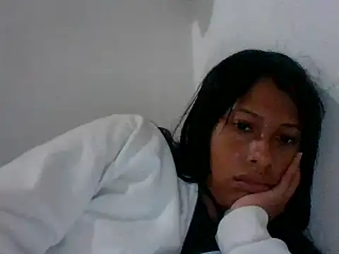 Snapshot of Kitra_New chatting on December 2024 02:13:01 AM Kitra New online show from December 2024 02:13:01 AM