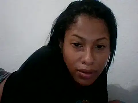 Snapshot of Kitra_New chatting on December 2024 05:17:01 AM Kitra New online show from December 2024 05:17:01 AM