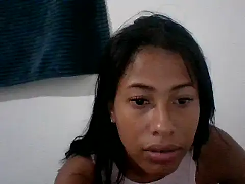 Snapshot of Kitra_New chatting on December 2024 02:35:02 AM Kitra New online show from December 2024 02:35:02 AM