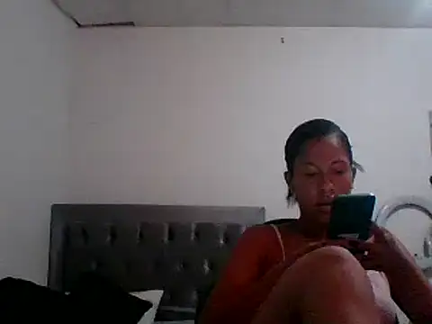 Snapshot of Kitra_New chatting on March 2025 03:13:02 PM Kitra New online show from March 2025 03:13:02 PM