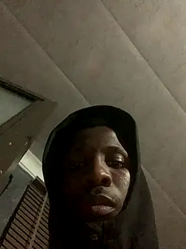 Snapshot of DManL chatting on December 2025 10:30:02 PM DManL online show from December 2025 10:30:02 PM