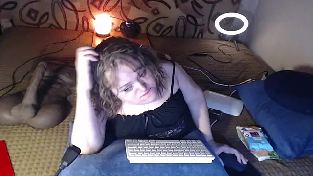 MiniNatalie online show from January 2025 09:51:02 PM