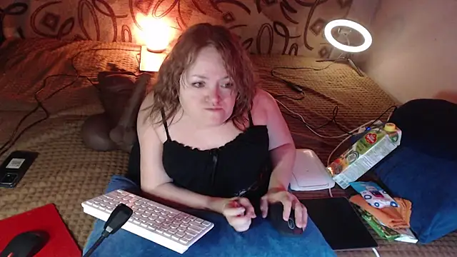 MiniNatalie online show from January 2025 10:12:02 AM