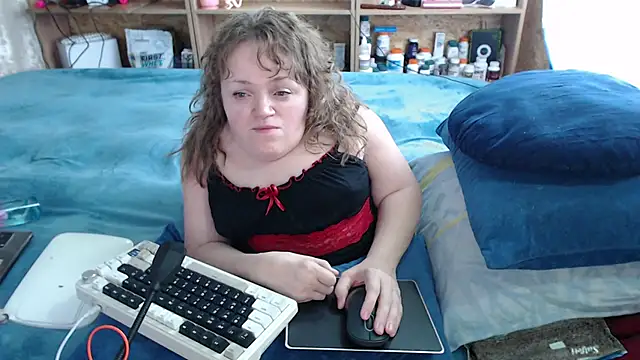 MiniNatalie online show from September 2025 09:22:02 AM