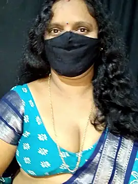 vintage-vibs online show from October 2025 06:17:01 PM