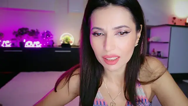 Snapshot of MissSmiley26 chatting on December 2025 09:11:02 PM MissSmiley26 online show from December 2025 09:11:02 PM