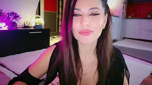 Snapshot of MissSmiley26 chatting on February 2026 10:17:01 PM MissSmiley26 online show from February 2026 10:17:01 PM