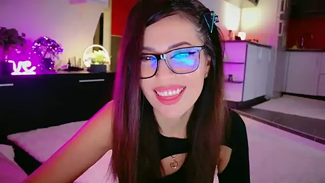 Snapshot of MissSmiley26 chatting on February 2026 10:20:02 PM MissSmiley26 online show from February 2026 10:20:02 PM