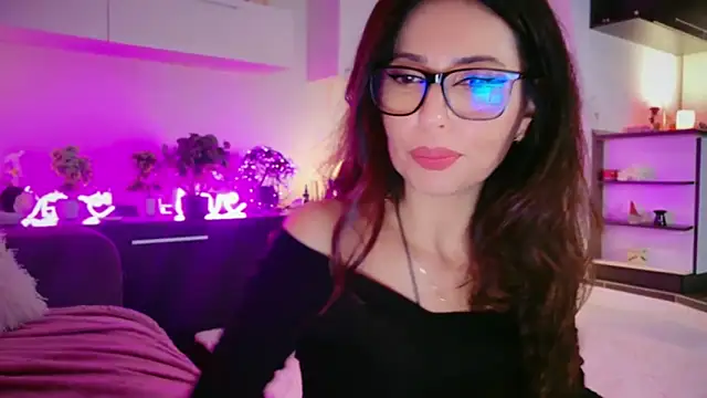 Snapshot of MissSmiley26 chatting on March 2026 10:06:01 PM MissSmiley26 online show from March 2026 10:06:01 PM