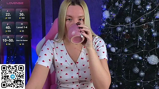 Snapshot of OliviaShepard chatting on December 2024 06:12:02 AM OliviaShepard online show from December 2024 06:12:02 AM