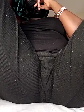 Lucyy1 online show from February 2025 08:48:02 PM