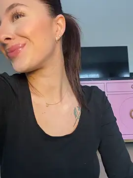 Snapshot of Mia-Minou chatting on February 2026 10:52:02 AM Mia-Minou online show from February 2026 10:52:02 AM