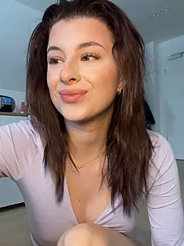 Snapshot of Mia-Minou chatting on February 2026 02:24:02 PM Mia-Minou online show from February 2026 02:24:02 PM