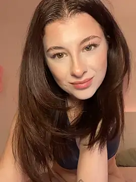 Snapshot of Mia-Minou chatting on February 2026 12:15:01 PM Mia-Minou online show from February 2026 12:15:01 PM