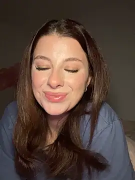 Snapshot of Mia-Minou chatting on March 2026 10:38:01 PM Mia-Minou online show from March 2026 10:38:01 PM