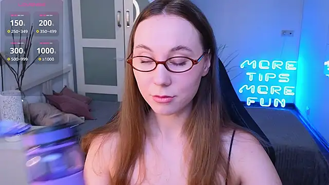 Snapshot of i_can_fix_you chatting on March 2025 02:44:02 PM i can fix you online show from March 2025 02:44:02 PM