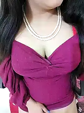Snapshot of SHUBHI880 chatting on February 2025 07:06:02 PM SHUBHI880 online show from February 2025 07:06:02 PM