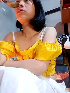 Snapshot of Aninyin22 chatting on February 2025 11:26:01 PM Aninyin22 online show from February 2025 11:26:01 PM