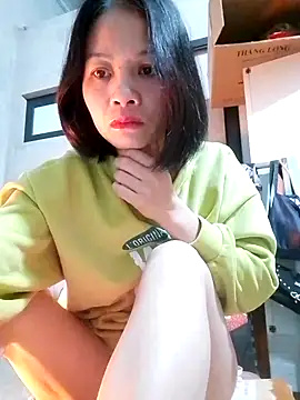 Snapshot of Aninyin22 chatting on February 2025 11:13:02 PM Aninyin22 online show from February 2025 11:13:02 PM