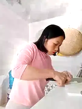 Snapshot of Aninyin22 chatting on February 2025 07:03:01 AM Aninyin22 online show from February 2025 07:03:01 AM