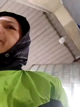 Snapshot of Aninyin22 chatting on February 2025 02:08:02 AM Aninyin22 online show from February 2025 02:08:02 AM