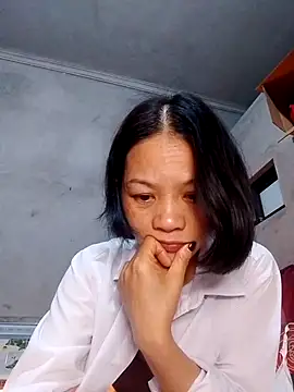 Snapshot of Aninyin22 chatting on February 2025 11:12:02 PM Aninyin22 online show from February 2025 11:12:02 PM