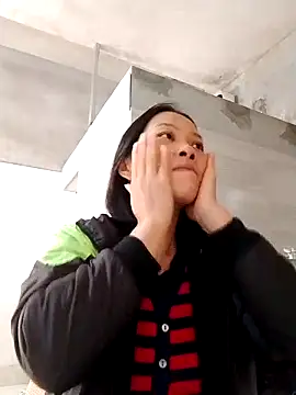 Aninyin22 online show from November 2025 12:24:02 AM