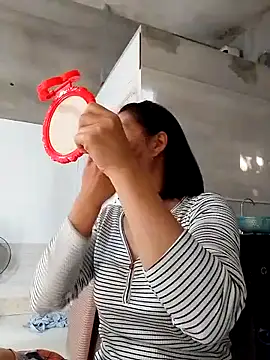 Aninyin22 online show from December 2025 06:42:02 AM