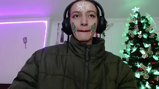 Eloise-brown online show from December 2024 02:44:02 AM