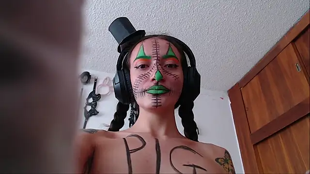 Eloise-brown online show from February 2025 08:47:02 PM