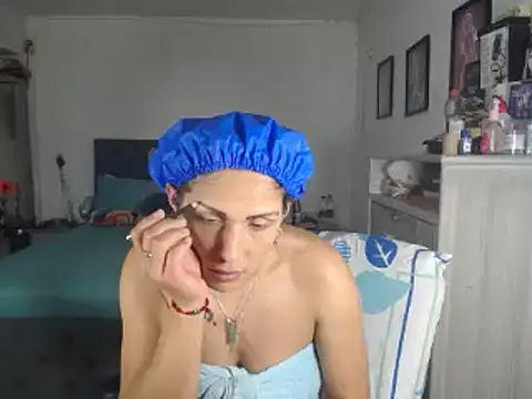 Snapshot of Corina_hot chatting on December 2024 07:48:02 PM Corina hot online show from December 2024 07:48:02 PM