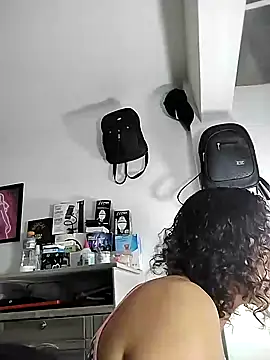 Snapshot of Corina_hot chatting on January 2025 07:39:01 PM Corina hot online show from January 2025 07:39:01 PM