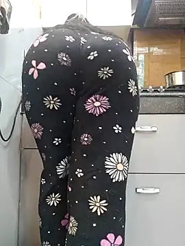 Snapshot of Manpreet_kaur21 chatting on January 2025 01:25:02 PM Manpreet kaur21 online show from January 2025 01:25:02 PM