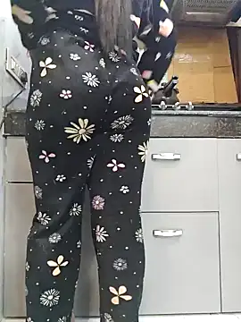 Snapshot of Manpreet_kaur21 chatting on January 2025 02:10:01 PM Manpreet kaur21 online show from January 2025 02:10:01 PM